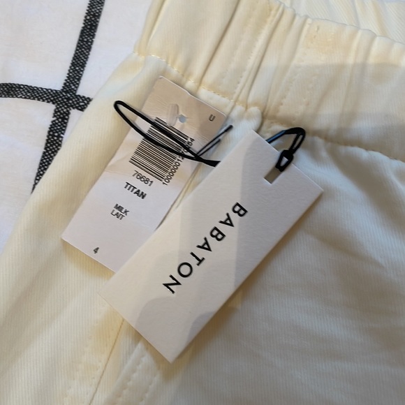 Aritzia Babaton Titan Pant in Milk, Size 4 - Picture 3 of 8